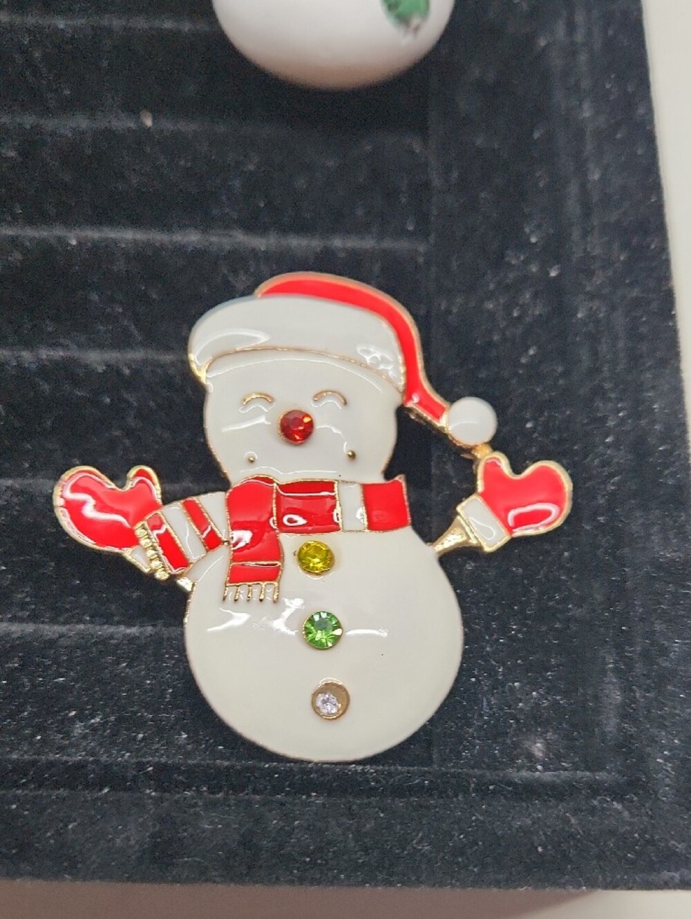 Snowmen Vintage Style Brooche Bundle - Picture 5 of 6